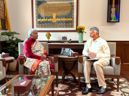 आंध्र प्रदेश : सीएम नायडू ने राज्य के मुद्दों पर चर्चा के लिए केंद्रीय गृहमंत्री एवं वित्तमंत्री से मुलाकात की