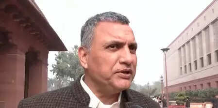 हिजाब विवाद : सीएम नीतीश कुमार पर भड़के सांसद सुधाकर सिंह, बोले- मानसिक रूप से अस्थिर