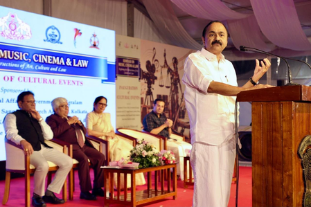 'मोहनलाल और विजय से बेहतर डांस कर रहा था', वायरल एआई वीडियो पर बोले सीएम सतीशन