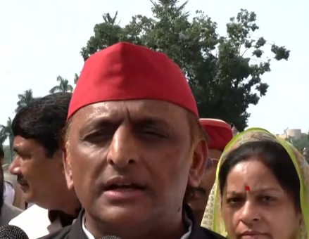 यूपी सरकार ने राजनीतिक दिखावे पर सबसे ज्यादा पैसा खर्च किया: अखिलेश यादव