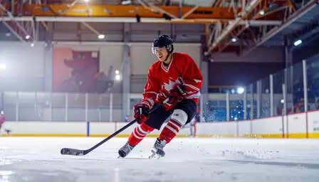 आइस हॉकी: बर्फ पर खेला जाने वाला तेज और रोमांचक खेल