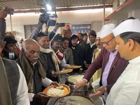 कांग्रेस के दही चूड़ा भोज में विधायक रहे नदारद, प्रदेश अध्यक्ष राजेश राम बोले- हमारे सभी एमएलए एकजुट