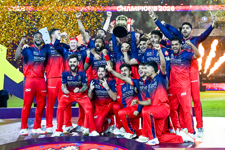 कोहली की क्लास, भुवनेश्वर का चला जादू, आरसीबी को चैंपियन बनाने में इन 5 खिलाड़ियों ने निभाई अहम भूमिका