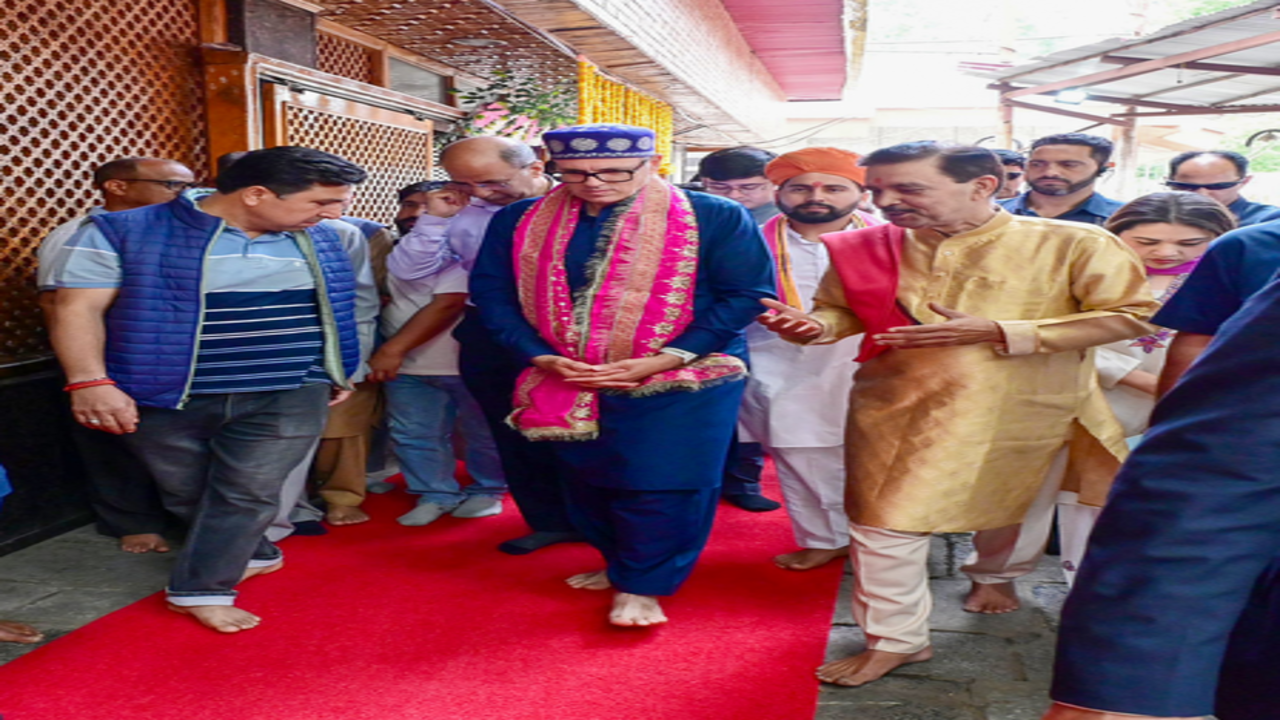 सीएम उमर अब्दुल्ला ने खीर भवानी मेले की तैयारी का लिया जायजा, 22 जून से पहले सभी व्यवस्थाएं पूरी करने का आश्वासन