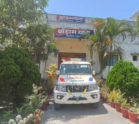 जमशेदपुर में 9वीं की छात्रा की संदिग्ध हालात में मौत, पेड़ से लटका मिला शव