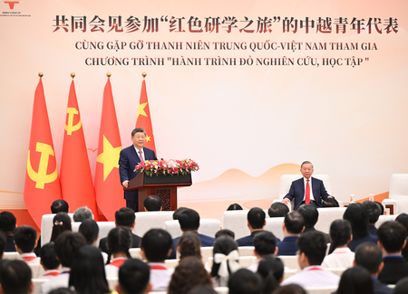चीन और वियतनाम के नेता दोनों देशों के युवाओं के प्रतिनिधियों से मिले