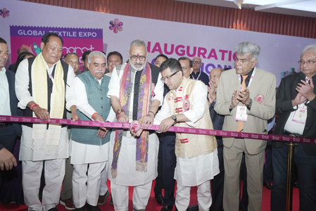 दिल्ली में भारत टेक्स 2026 का आगाज, गिरिराज सिंह बोले-वैश्विक टेक्सटाइल हब बनने की ओर बढ़ रहा भारत