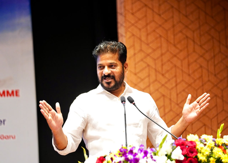 तेलंगाना: क्या अच्छा काम करने के लिए मुझे इस्तीफा देना चाहिए? सीएम रेड्डी ने विपक्ष को घेरा