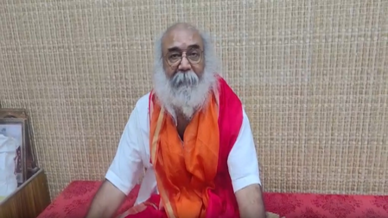 धीरेंद्र शास्त्री सिद्ध महापुरुष, उनके बयान पर टिप्पणी नहीं करूंगा: आचार्य प्रमोद कृष्णम
