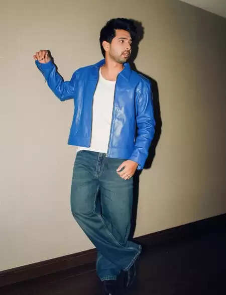 'गुस्ताख इश्क' के गाने 'चल मुसाफिर' ने दिया खुद को समझने का मौका: अरमान मलिक