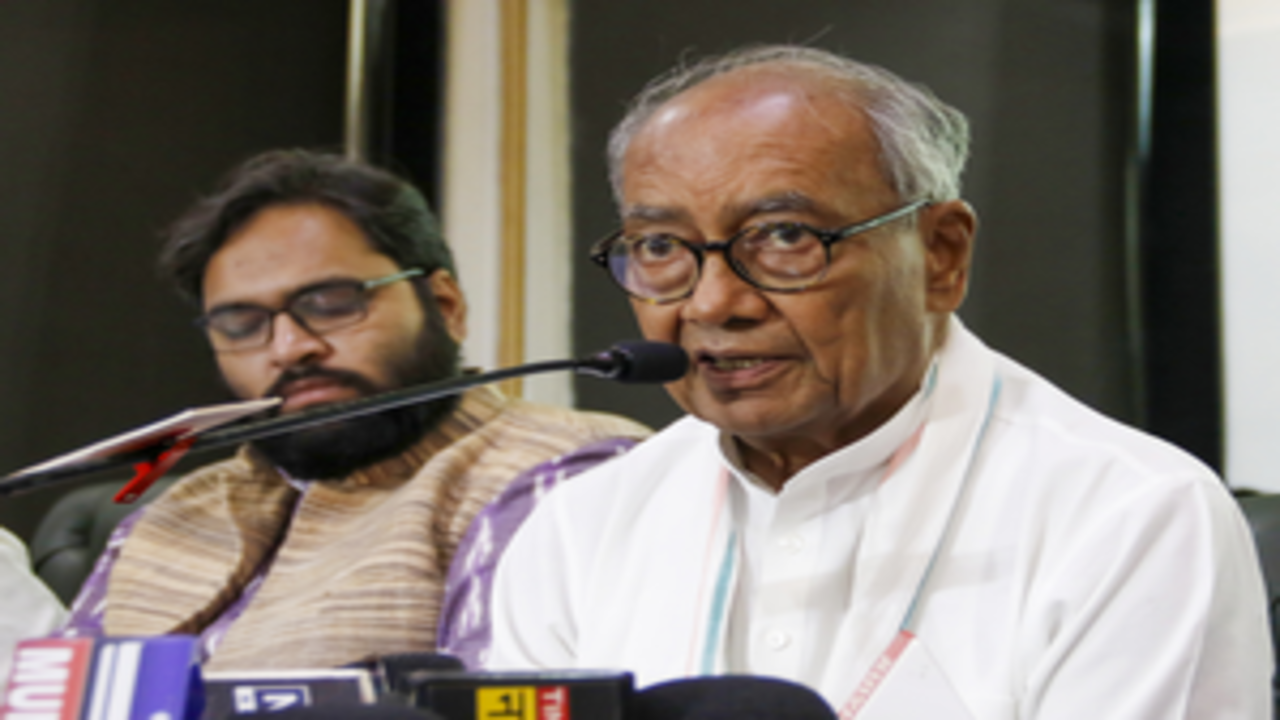 राम मंदिर मामले को लेकर अदालत जाएंगे दिग्विजय सिंह, बोले- श्रद्धालुओं को हिसाब जानने का अधिकार