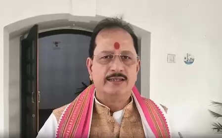 बिहार में राजस्व सेवा संघ ने मंत्री के खिलाफ सीएम को लिखा पत्र, डिप्टी सीएम बोले- अराजकता बर्दाश्त नहीं