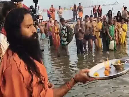 'कुछ लोग तीर्थ स्थलों पर भी एजेंडा चलाते हैं,' शंकराचार्य अविमुक्तेश्वरानंद के साथ हुई घटना पर बोले बाबा रामदेव