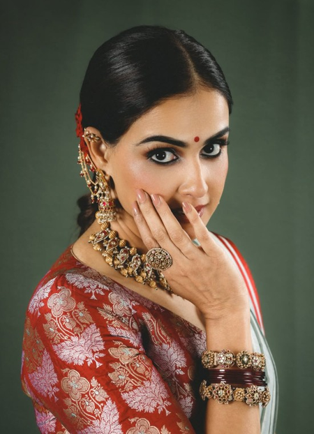 जेनेलिया डिसूजा को याद आए पुराने दिन, साउथ फिल्म के गाने पर शेयर किए जज्बात