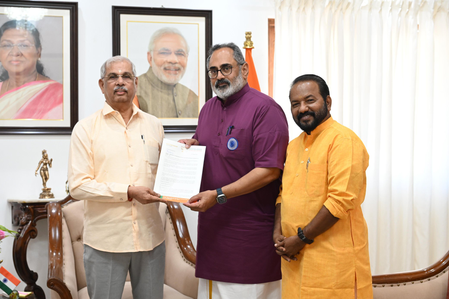 केरल: भाजपा नेताओं ने की राज्यपाल से मुलाकात, लोकपाल की नियुक्ति का किया विरोध