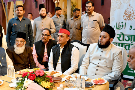 हम चाहते थे नीतीश कुमार प्रधानमंत्री बनें, अब राज्यसभा सदस्य बनकर रिटायर हो जाएंगे: अखिलेश यादव