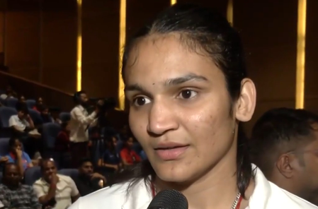 'सरकार हमारा सहयोग कर रही', कॉमनवेल्थ गेम्स में स्वर्ण जीतने वाली मुक्केबाज अरुंधति चौधरी अपने स्वागत से खुश हैं