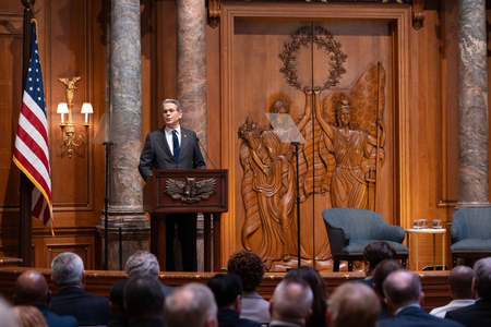 रूस पर तेल प्रतिबंधों में ढील दे सकता है अमेरिका, भारत बहुत अच्छा सहयोगी : बेसेंट