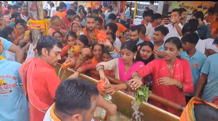 बिहार : सावन की पहली सोमवारी पर बाबा गरीबनाथ मंदिर में उमड़ा आस्था का सैलाब
