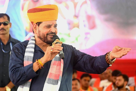 'कांग्रेस की सिर्फ जूठन खाने की आदत', राहुल गांधी के छात्रों से संवाद पर बोले बृजभूषण शरण सिंह