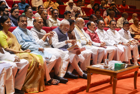 मानसून सत्र की रणनीति तय करेगा एनडीए, संसद में 'मंगल मिलन' संसदीय दल की होगी बैठक