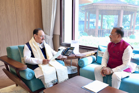केंद्रीय मंत्री जेपी नड्डा से मिले सीएम विष्णुदेव साय, स्वास्थ्य सेवाओं और किसानों के लिए खाद-बीज उपलब्धता पर चर्चा