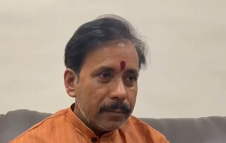 अखिलेश के मंदिर वाले बयान पर मंत्री अनिल राजभर बोले-‘औरंगजेब की बात करने वालों को प्रभु कैसे बुलाएंगे'