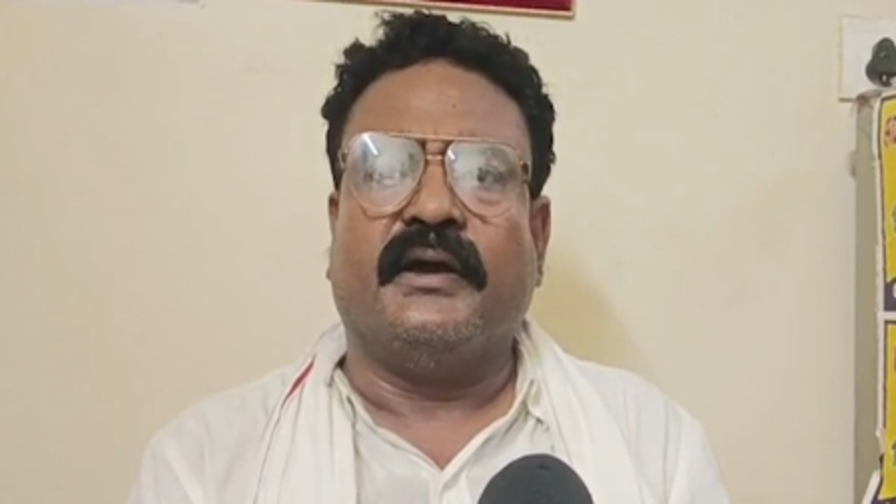 खान सर और रौशन आनंद के बीच चल रहे विवाद से शिक्षा की छवि को नुकसान: गुरु रहमान