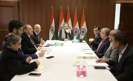 शिक्षा मंत्री व एजुकेशनल टेस्टिंग सर्विस के बीच हुई महत्वपूर्ण वार्ता