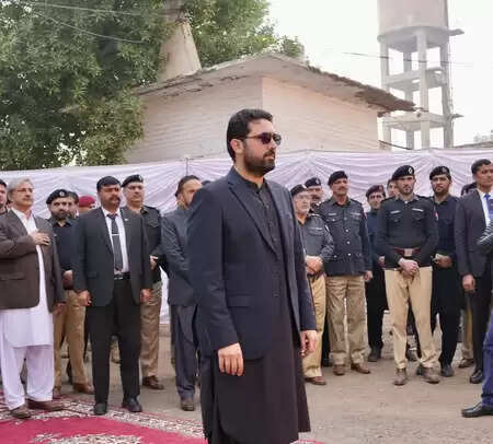 पाकिस्तान की एंटी-टेररिज्म कोर्ट ने केपी के सीएम अफरीदी को भगोड़ा घोषित किया