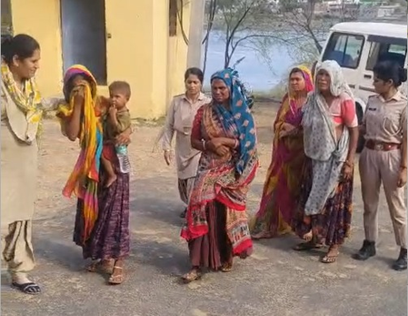 राजस्थान: कपड़े की दुकान में चोरी की कोशिश में चार महिलाएं गिरफ्तार