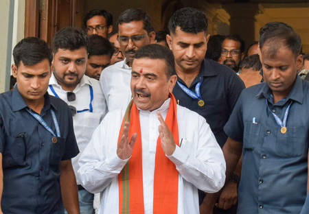 सीमा पर बाड़ लगाने के लिए बीएसएफ को जमीन सौंपने के लिए सुवेंदु सरकार की त्रिपक्षीय रणनीति