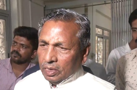 कर्नाटक में फेरबदल की अटकलों पर सन्नाटा, मुनियप्पा बोले- हाईकमान करेगा फैसला