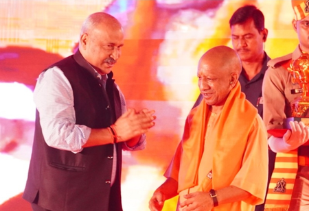 आक्रांता मंदिर तोड़ सकता है, हमारी आस्था नहीं: मुख्यमंत्री योगी आदित्यनाथ