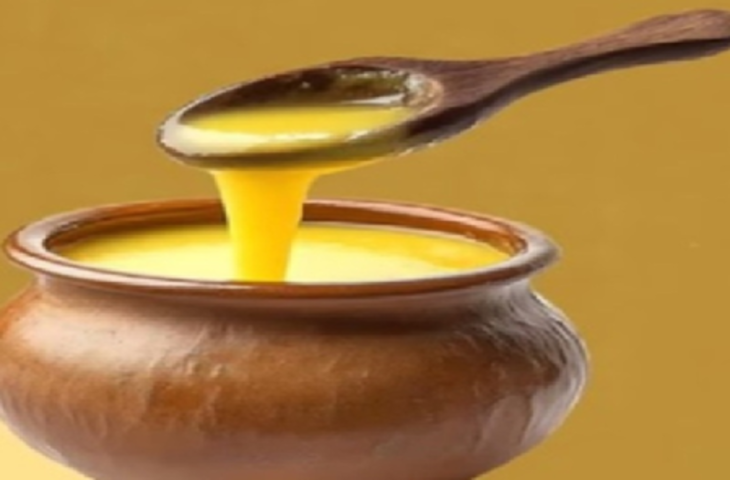 कहीं आप भी तो नहीं खा रहे सीधा क्रीम से बना घी, जानें क्या कहता है आयुर्वेद