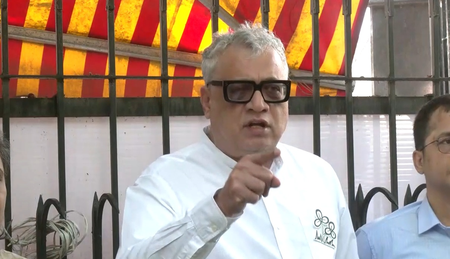 टीएमसी ने चुनाव आयोग पर आरोप, कहा- महज 7 मिनट में खत्म कर दी बैठक