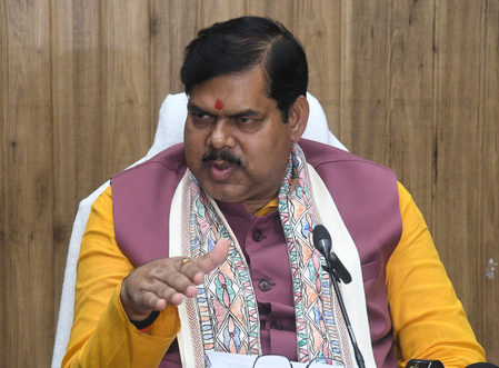 छात्रों की सभी मांगें पूरी, संवाद के द्वार खुले हैं: मिथिलेश तिवारी