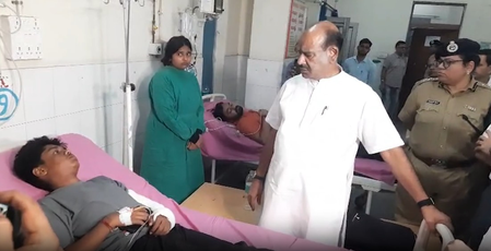 कोटा बस हादसा : घायलों से अस्पताल में मिले लोकसभा अध्यक्ष ओम बिड़ला, बेहतर उपचार के दिए निर्देश