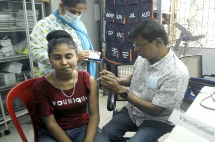 एचपीवी वैक्सीन प्री-कैंसर घावों को रोकने में भी कारगर: स्टडी