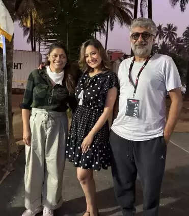 मदालसा शर्मा ने ‘द बंगाल फाइल्स’ में काम कर जताई खुशी, विवेक अग्निहोत्री और पल्लवी जोशी के साथ शेयर की तस्वीरें