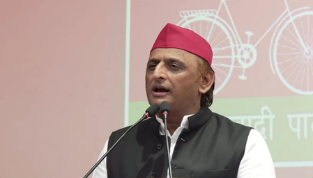 यूपी में सपा ने बदले दो एमएलसी उम्मीदवार, अखिलेश बोले-अनुभवी चेहरों के आने से जीत पक्की
