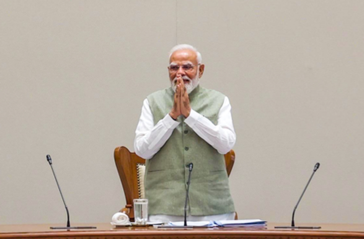 'आपके नेतृत्व में भारतीयता पर गर्व करने की एक नई भावना आई', पीएम मोदी को रवि शास्त्री ने दी बधाई