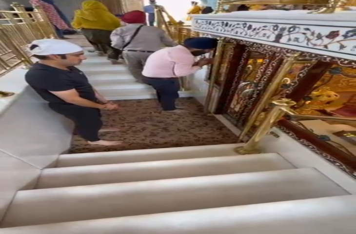 वर्ल्ड कप जीत के बाद गौतम गंभीर ने गुरुद्वारा श्री रकाब गंज साहिब में टेका मत्था