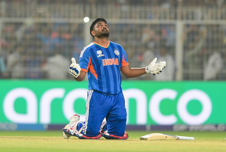 टी20 वर्ल्ड कप: संजू सैमसन ने खेली ऐतिहासिक पारी, विराट कोहली का तोड़ा बड़ा रिकॉर्ड