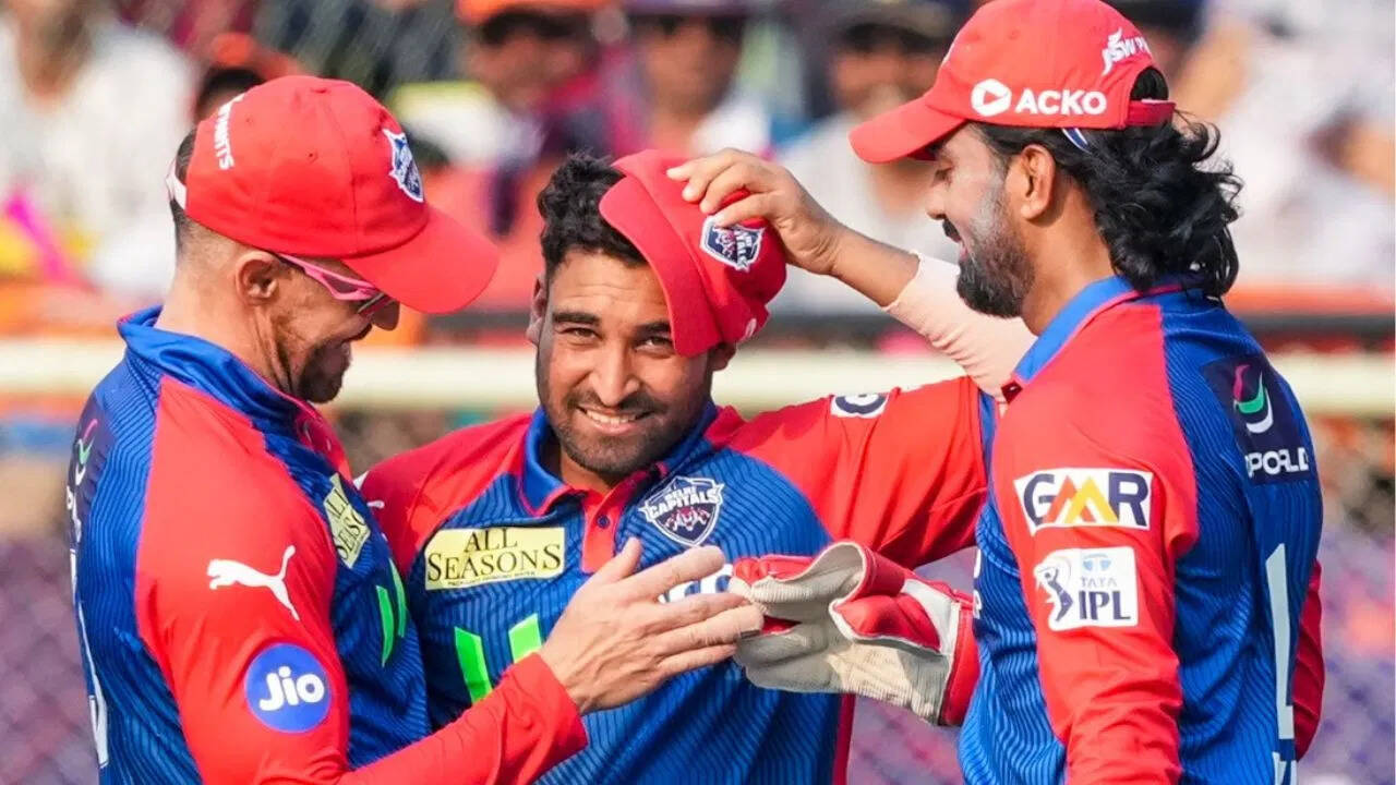 टीचर का बेटा इस सीजन ढहा रहा कहर, मिट्टी को छूकर सोना बना रही है दिल्ली, धोनी ने भी हल्के में लिया तो कर दिया कांड