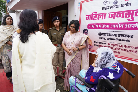 एनसीडब्ल्यू प्रमुख विजया के. रहाटकर ने देहरादून में सुनीं 26 शिकायतें, जनसुनवाई में महिलाओं को न्याय दिलाने पर जोर