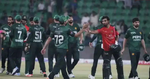 बाबर, रिजवान और शाहीन के बिना भी सीरीज जीत गई पाकिस्तान, तीनों दिग्गजों को दिखाया नीचा, बांग्लादेश को दूसरे टी20 में किया शर्मसार