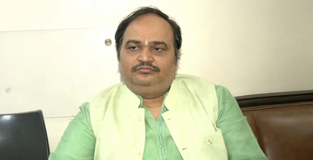 मंदिर हो या मस्जिद, अवैध निर्माण पर कार्रवाई जायज : आनंद दुबे