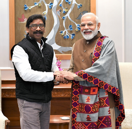 प्रधानमंत्री मोदी ने झारखंड के सीएम हेमंत सोरेन को दी जन्मदिन की शुभकामनाएं