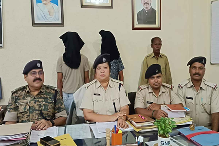 झारखंडः लोहरदगा में हत्या की साजिश नाकाम, हथियार के साथ दो अपराधी गिरफ्तार